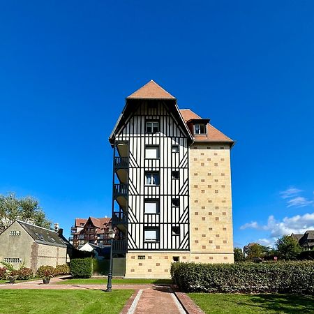 Studio En Rez De Jardin Deauville Centre Et Plage エクステリア 写真